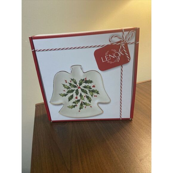 New Lenox Holiday Angel Party Plate 5.25 Inches Holly Gold Edge NIB Hosting Gift - Picture 1 of 5